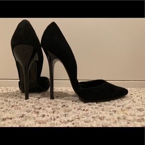 Black Steve Madden Pumps